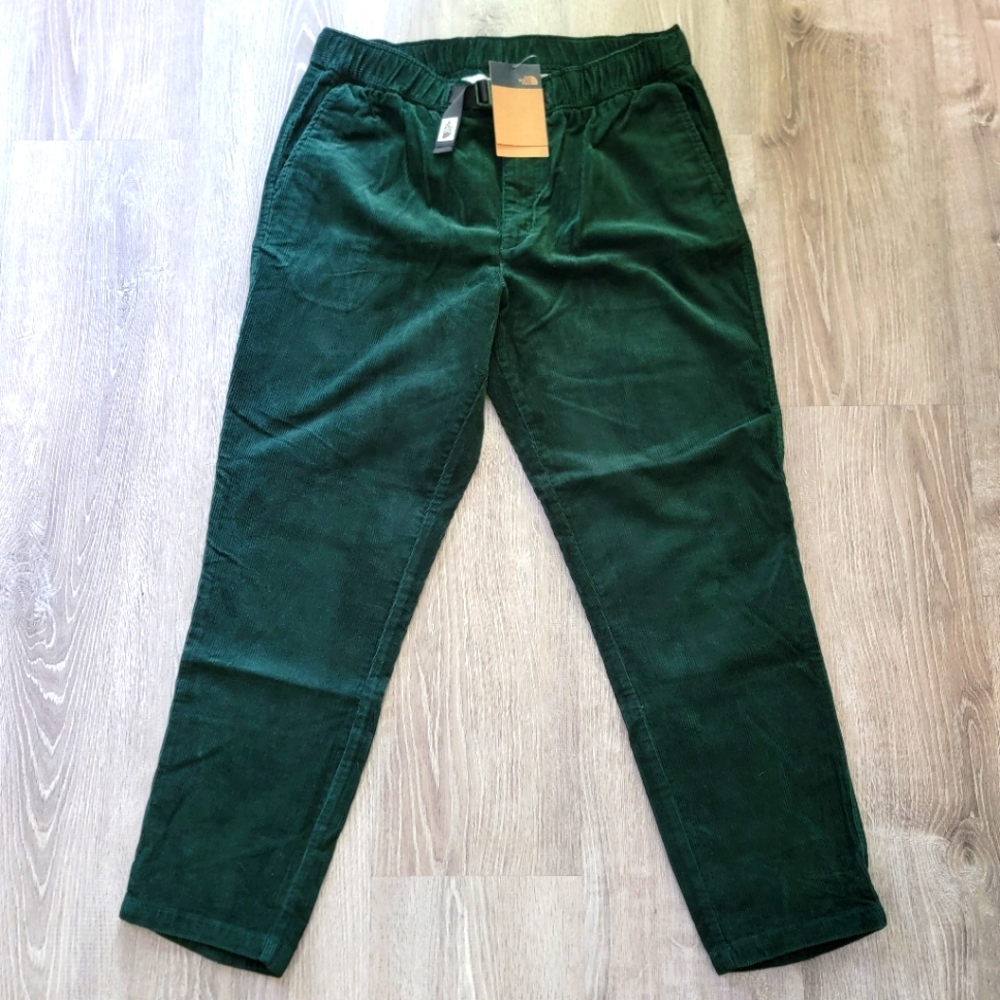 BRAND NEW The North Face Berk Corduroy Pant Scarab Green Men's Size Large